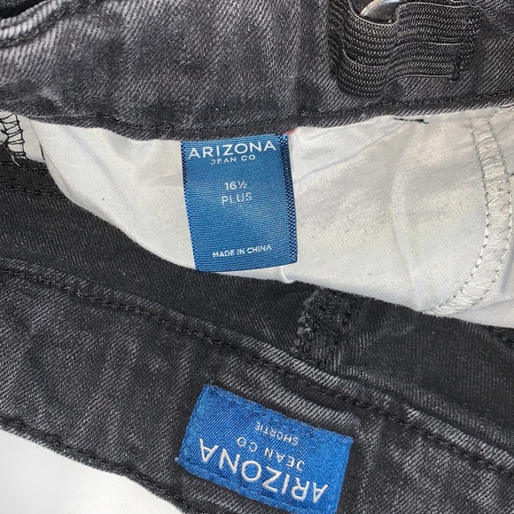 Arizona Jeans | Shorts Black Size 16 Plus Elastic Straps to adjust size - Picture 4 of 5